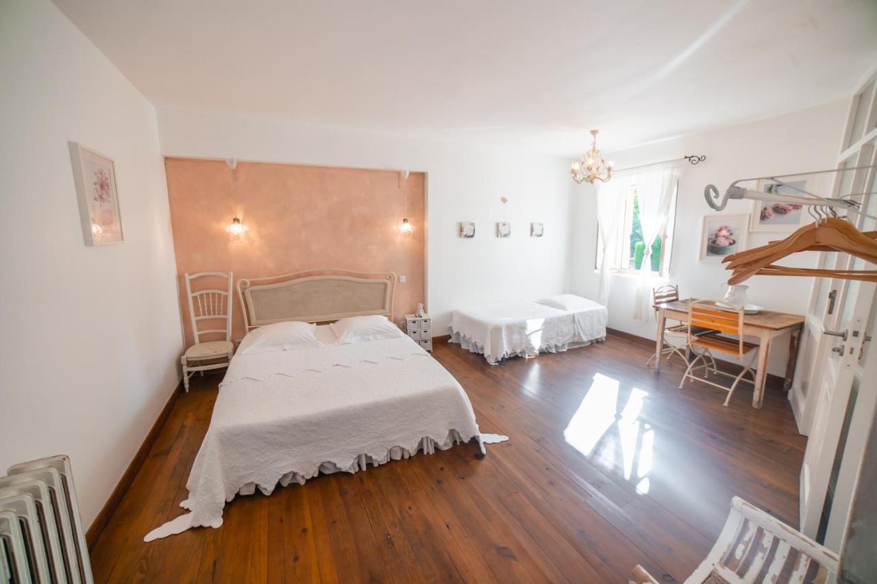 Domaine De Marseillens Bed and Breakfast Palaja Exteriör bild