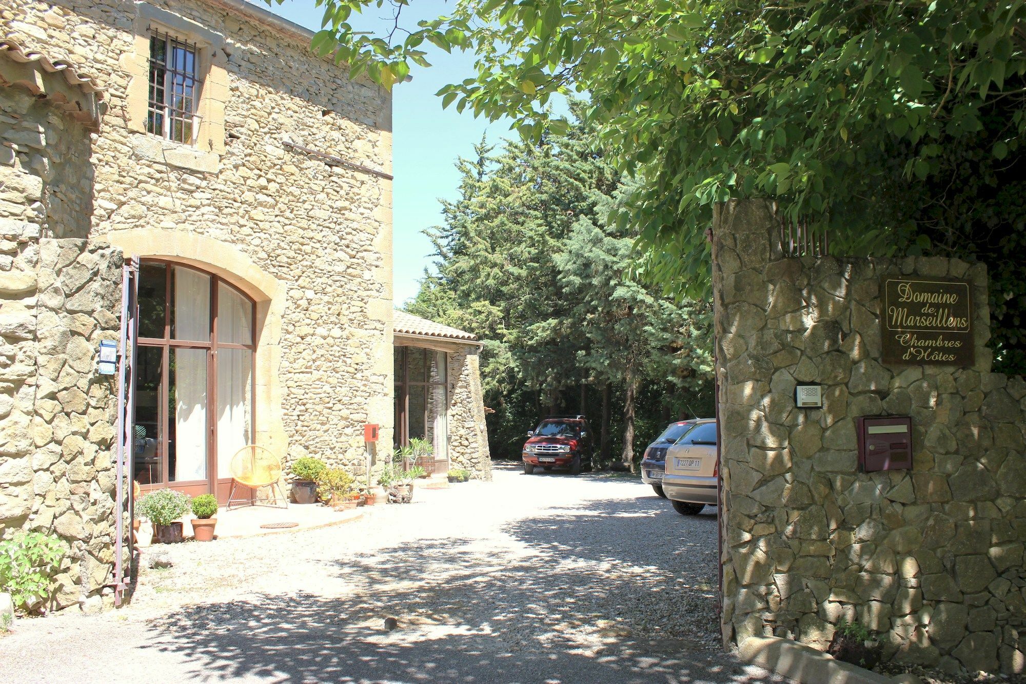 Domaine De Marseillens Bed and Breakfast Palaja Exteriör bild